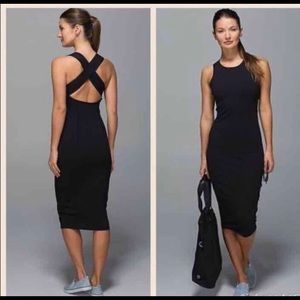 Size 6 picnic play dress lululemon athletica